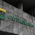 Petrobras anuncia nova descoberta de petróleo na Bacia de Santos